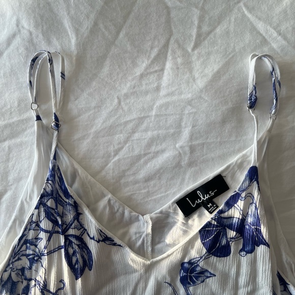 Lulu's | Garden Bloom Blue and White Floral Print Ruffled Shift Dress - Picture 7 of 10